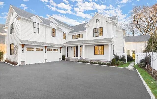 Roof replacement by Cove Roofing & Remodeling Group in Manhasset, NY